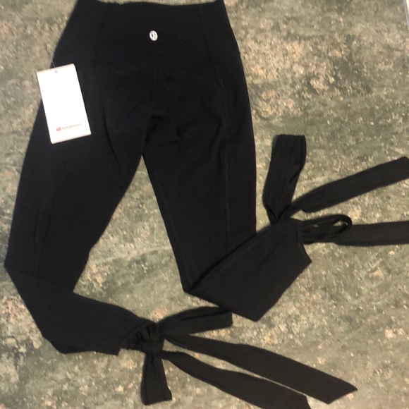 Nwt Lululemon Align Hr Crop 2 Love Knot 
